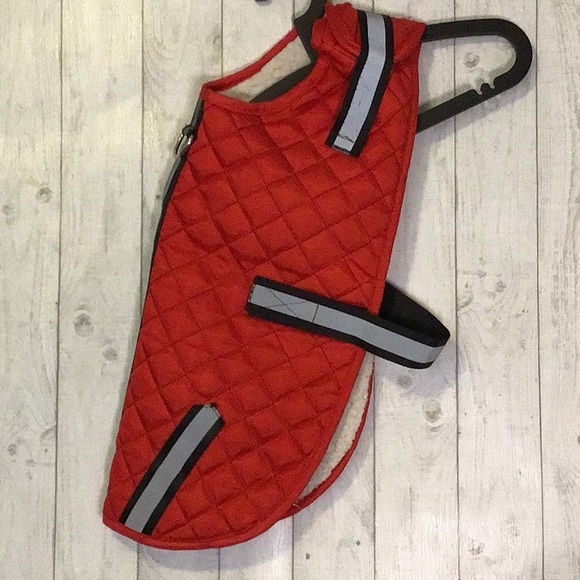 XL 18” Neck Red Dog Coat - Picture 2 of 7